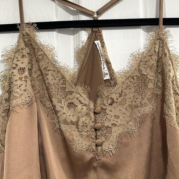 Abercrombie and Fitch Lace Bodysuit M NWOT - Picture 2 of 3
